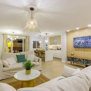 https://picasso-2-luxury.es-andalucia.com